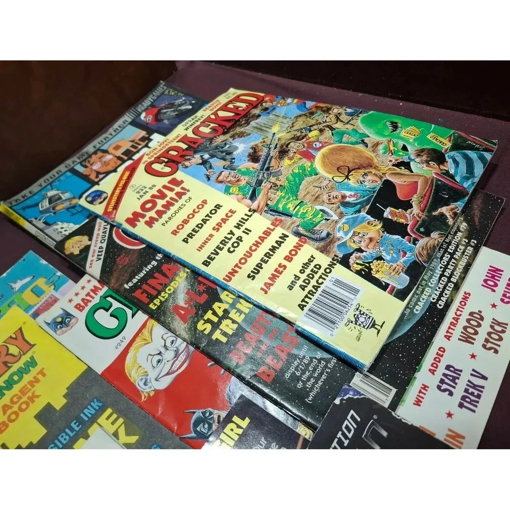 Lot of 15 Vintage Magazines/Comics/Game Guide & Game